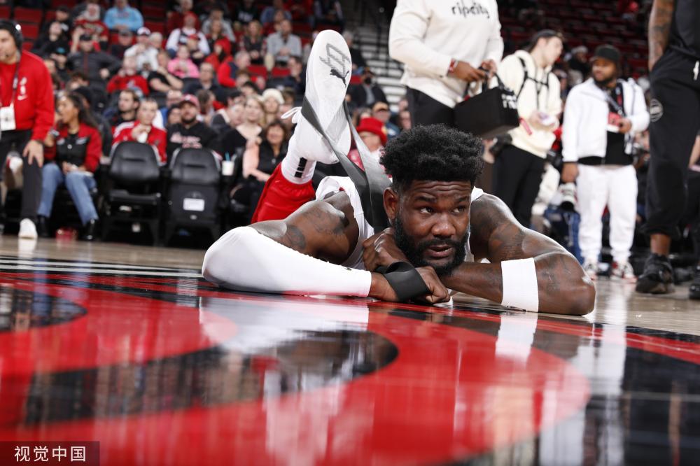 警察和监控 警察和监控